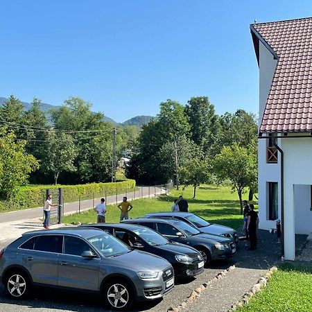 Pensiunea Rnb Maramures Surdesti  Bagian luar foto